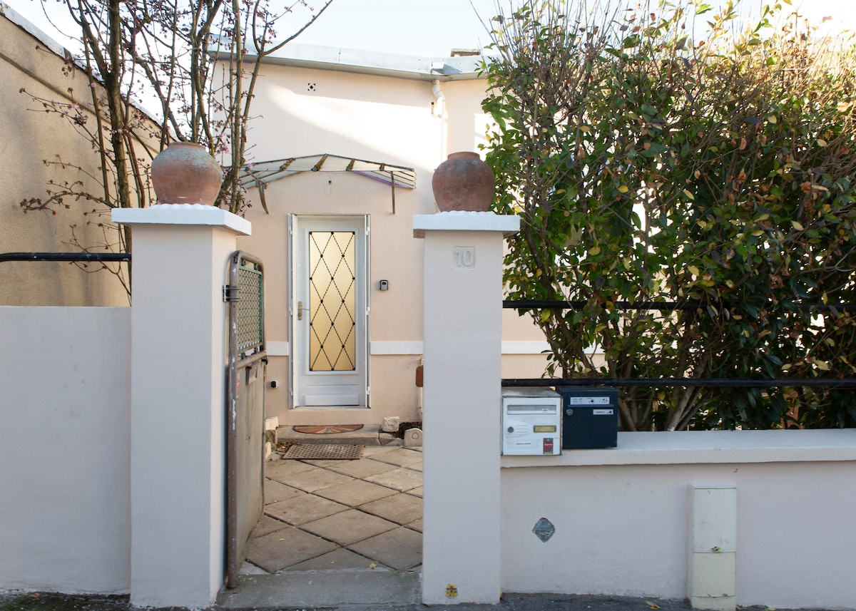 Villa Châteaubriand, 94230 Cachan